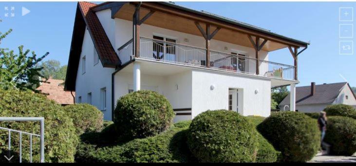 House Natalie Apartment Gyenesdias Bagian luar foto